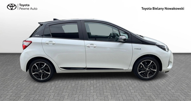 Toyota Yaris cena 67900 przebieg: 89056, rok produkcji 2018 z Ryn małe 254